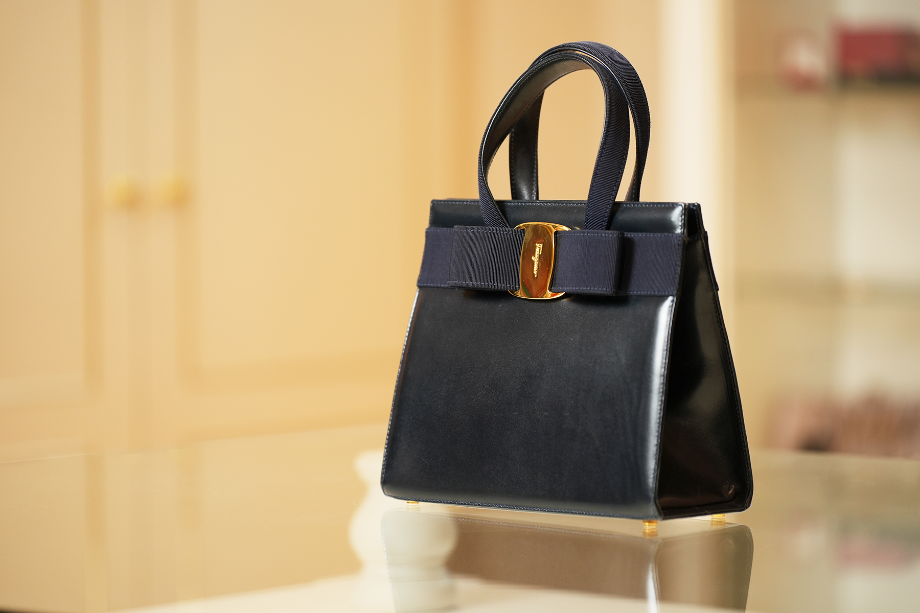 SALVATORE FERRAGAMO Tasche dunkelblau guter Zustand